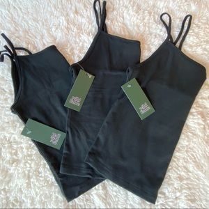 Women’s slim fit Cropped Cami Tank Top (black) Medium (3 PACK)